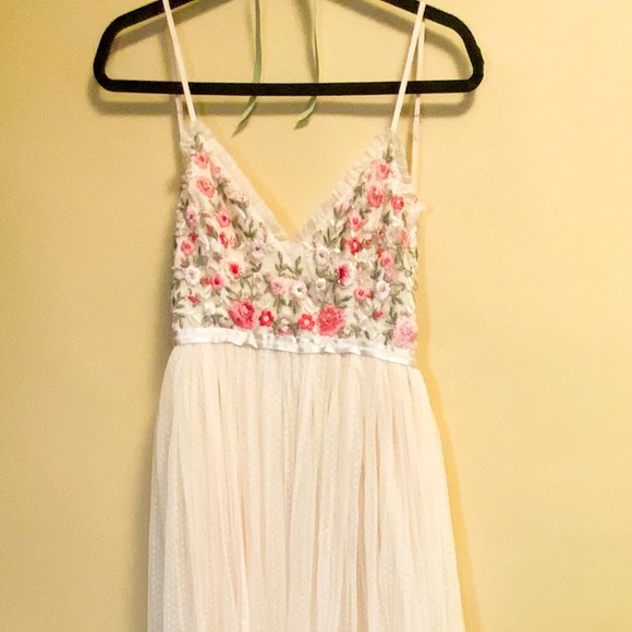 COPY - (NWT) Needle & Thread Butterfly Meadow Maxi Dress - Blush - Picture 3 of 6